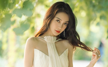 แองเจล่าและเด็กน้อยตัวน้อย