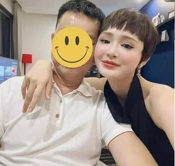 ประกาศภาพยนตร์เซ็กซ์ที่ไม่ครอบคลุมของ Hien Ho ด้วยเงินจำนวนมาก