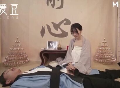 Dai Hiep ลงวันที่แม่ชีในคืนที่มืดมิด