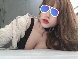 Dinh Thi Huyen บันทึกเพศกับแฟนของเธอ