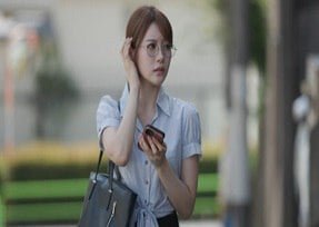 นักข่าว Minami Aizawa ถูกโจมตีและถูกคุกคามในคืนที่มืดมิด