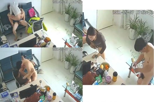 เลขานุการซัมซุงและผู้อำนวยการในหาดร้อนแรง