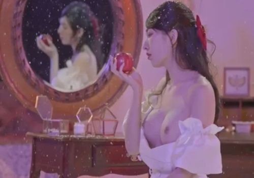 วิดีโอร้อนของ Hot Snow White